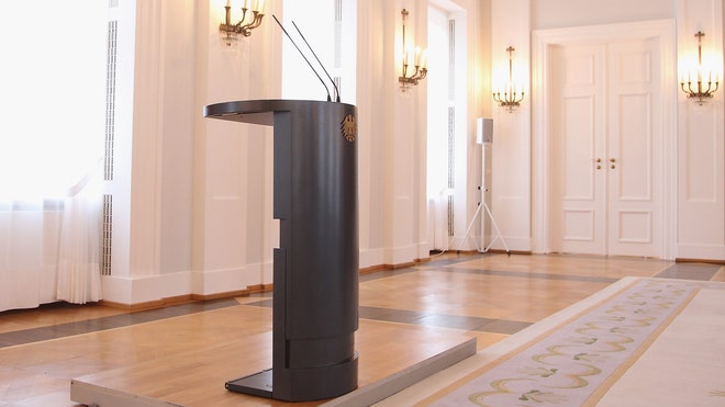 empty podium 2.jpg